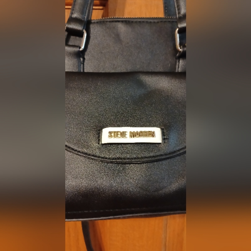 π£ππ 2 Purses/$15 πππ£ Steve Madden Black and White Purse - Picture 12 of 12